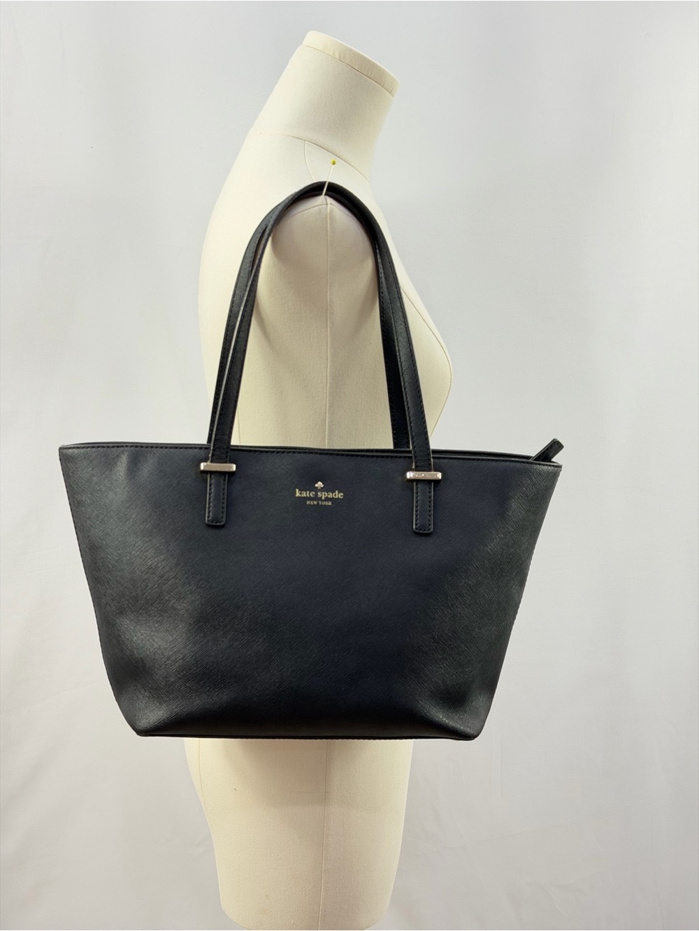 Kate Spade Cedar Street Black Saffiano Zip Tote Bag